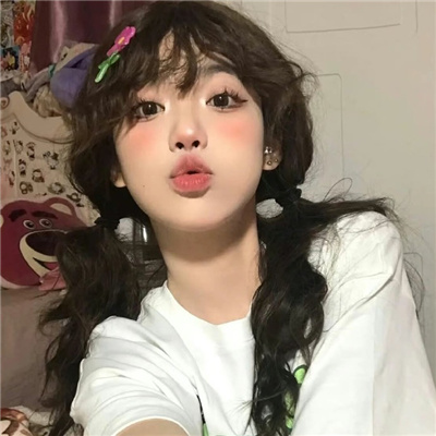 渠县伴游女生卞寄蕾的资料